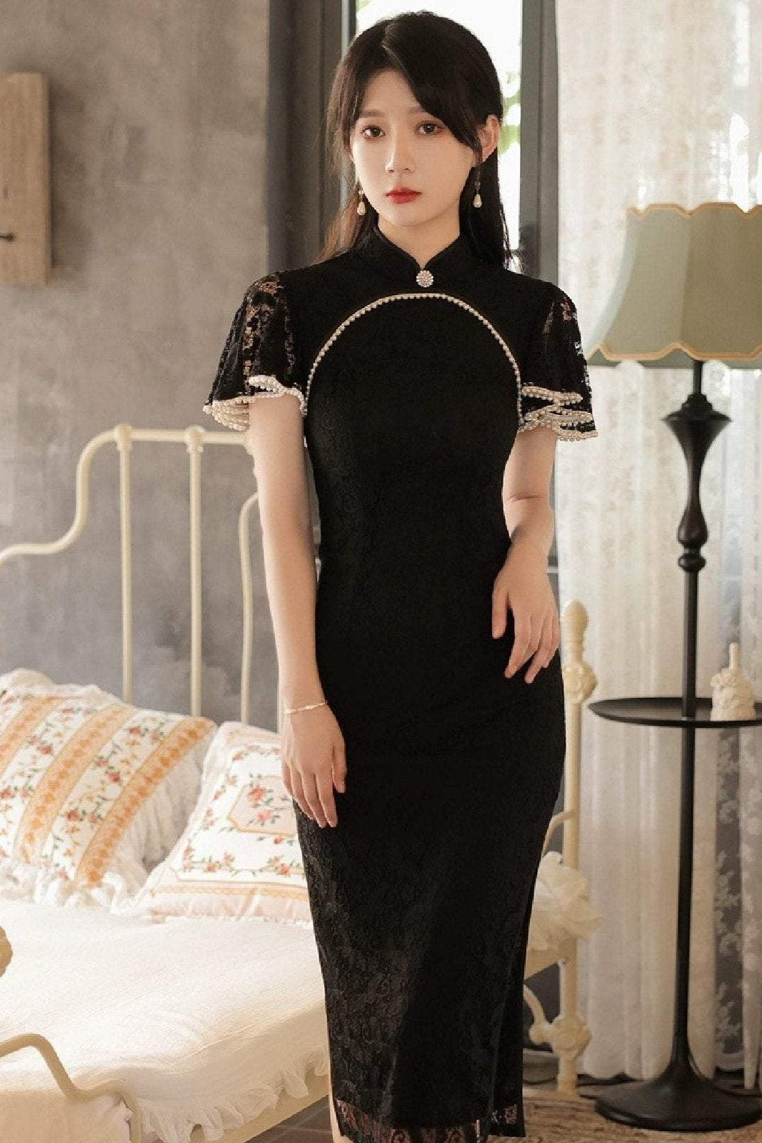 Lady's Triditional Chinese Elgant Lace Cheongsam Dress