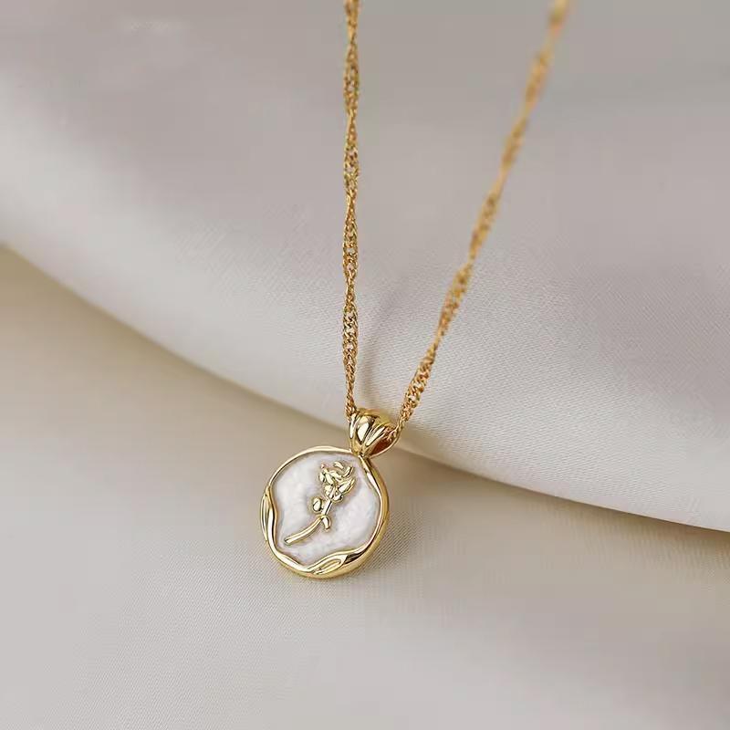 White Gold Plated Round Rose Natural Shell Pendant Necklace Pearlescent Gift