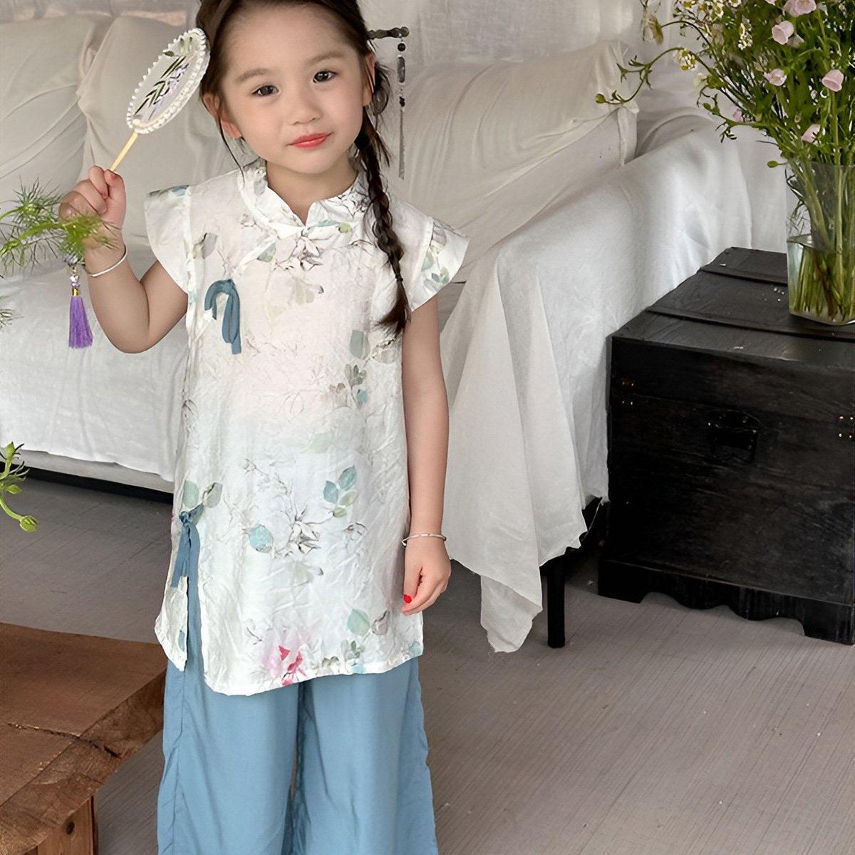 Girls' Embroidered Floral Hanfu Set - Chinese Outfit |