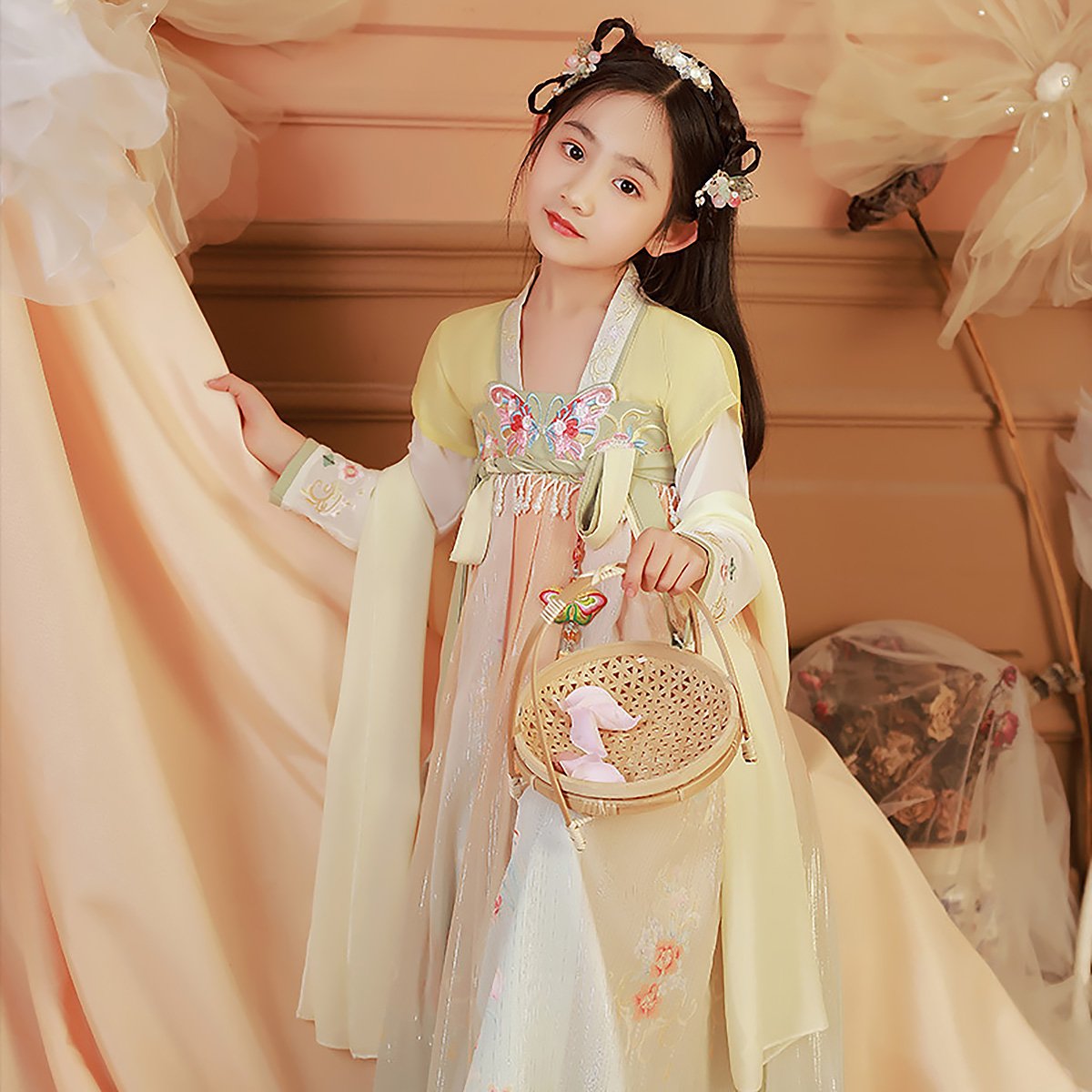 Girls Goose Yellow Butterfly Embroidery Chinese Hanfu