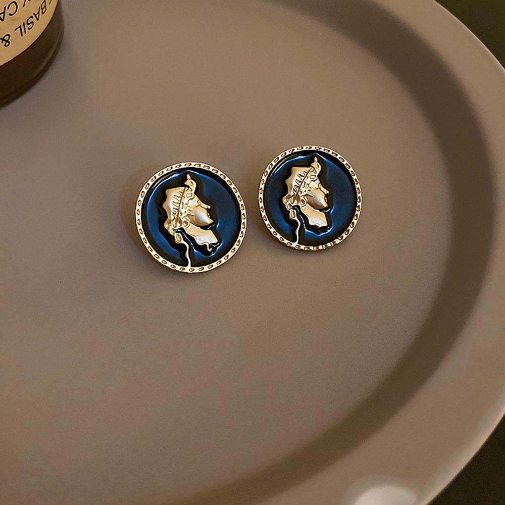 Vintage Cameo Stud Earrings