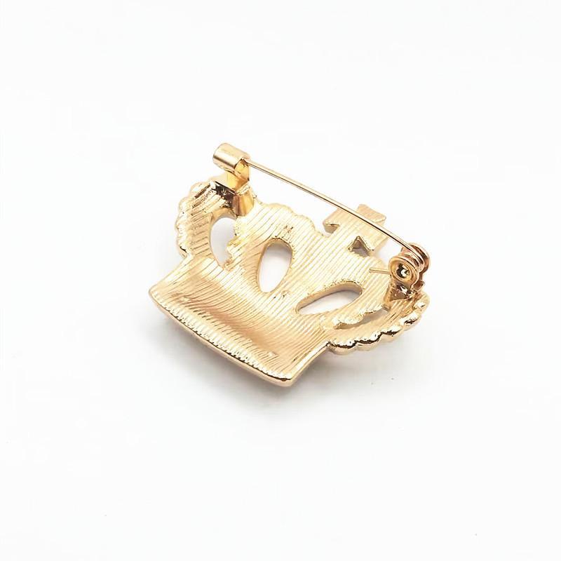 Small Crown Brooch Accessory Fashion Corsage Pin Jewelry Women Men Gift